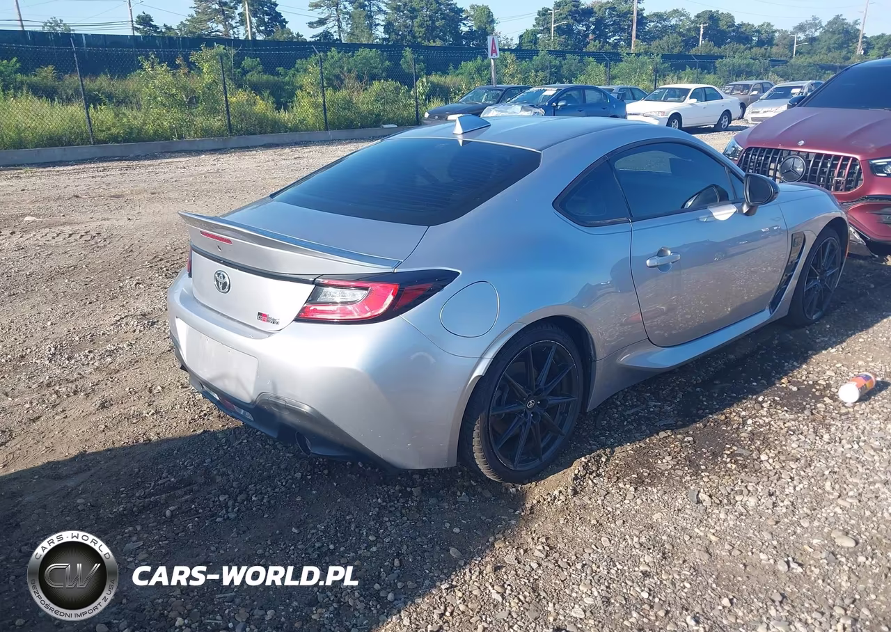 2024 Toyota Gr86 Premium VIN:JF1ZNBE11R9757638 - 4