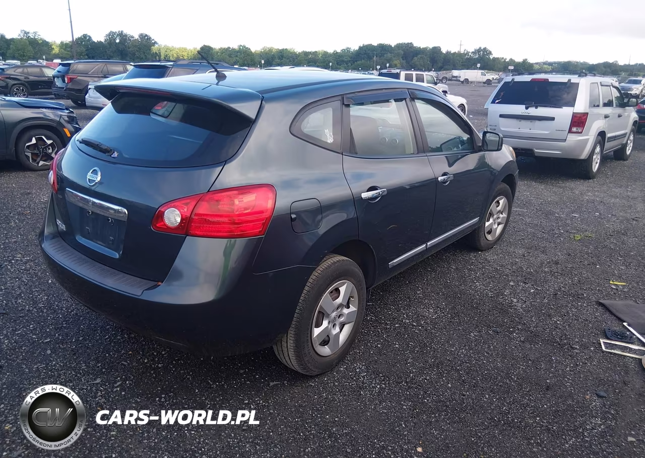 2013 Nissan Rogue S VIN:JN8AS5MT0DW545705 - 4