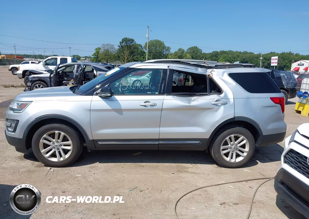 2017 Ford Explorer Xlt VIN:1FM5K7D86HGB44238 - 14