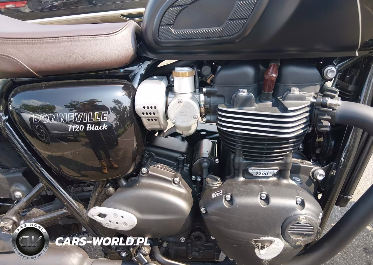 2023 Triumph Motorcycle Bonneville T120-Black VIN:SMTD40HL9PTBJ7402 - 9