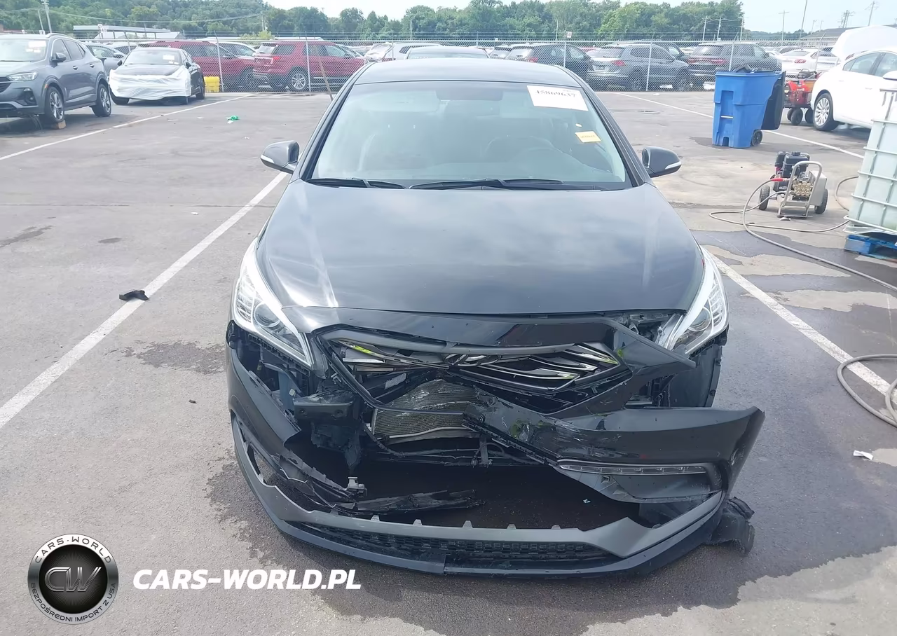 2015 Hyundai Sonata Sport VIN:5NPE34AF0FH100845 - 11