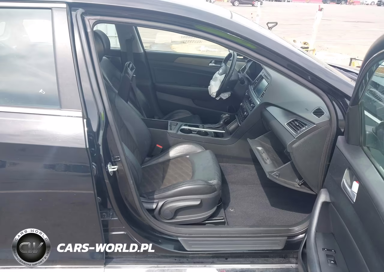 2015 Hyundai Sonata Sport VIN:5NPE34AF0FH100845 - 5