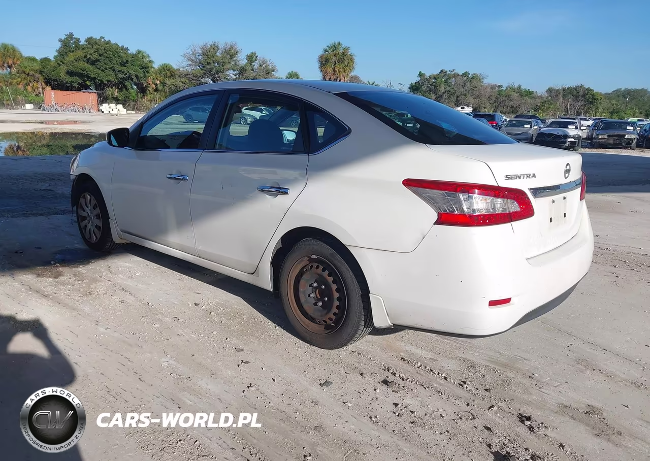 2015 Nissan Sentra S VIN:3N1AB7AP3FY285376 - 3