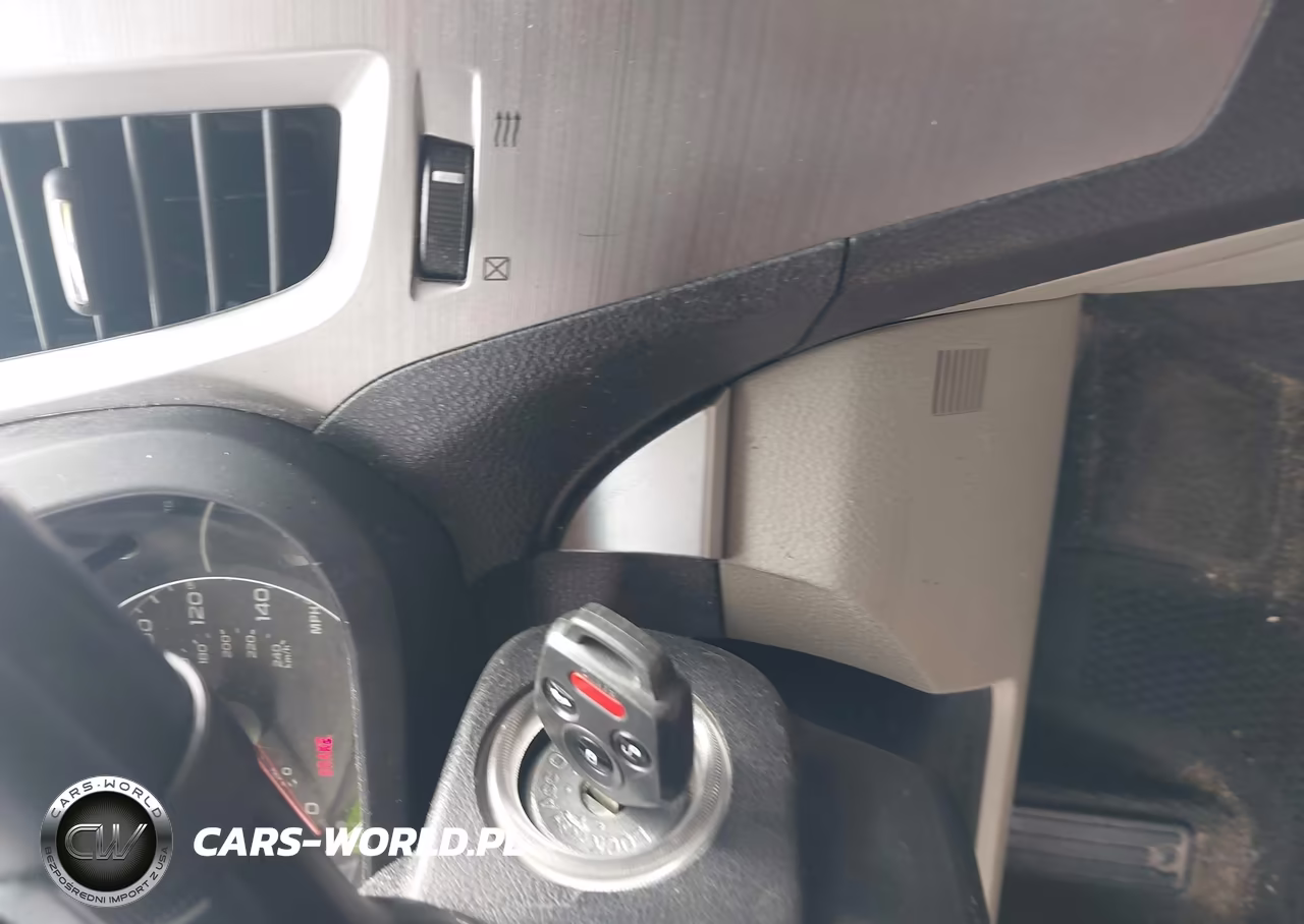 2014 Subaru Legacy 2.5I Premium VIN:4S3BMBC66E3037925 - 11