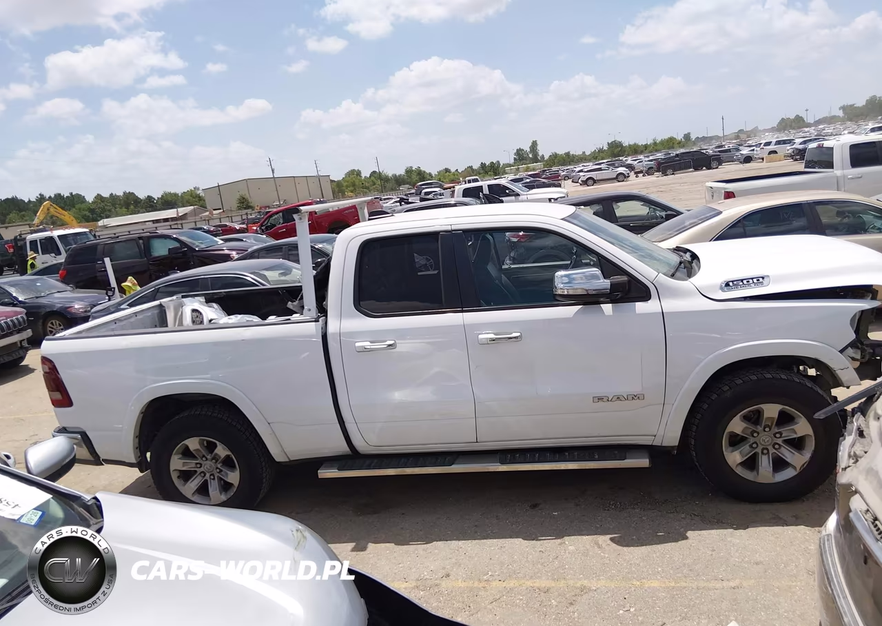 2020 Ram 1500 Laramie 4X4 6'4 Box VIN:1C6SRFDT8LN281341 - 13
