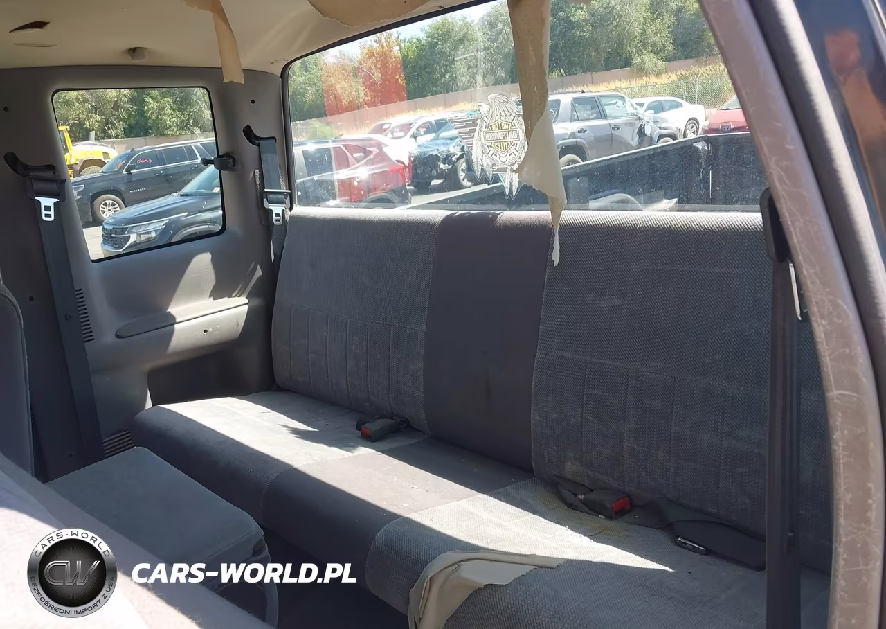 1996 Dodge Ram 3500 VIN:3B7MF33W5TM149619 - 7