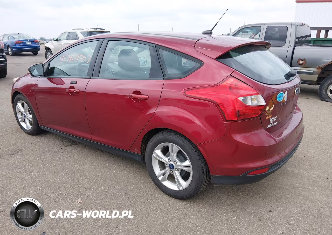 2014 Ford Focus Se VIN:1FADP3K22EL185077 - 3