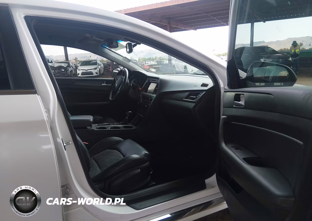 2015 Hyundai Sonata Sport VIN:5NPE34AF8FH046937 - 5