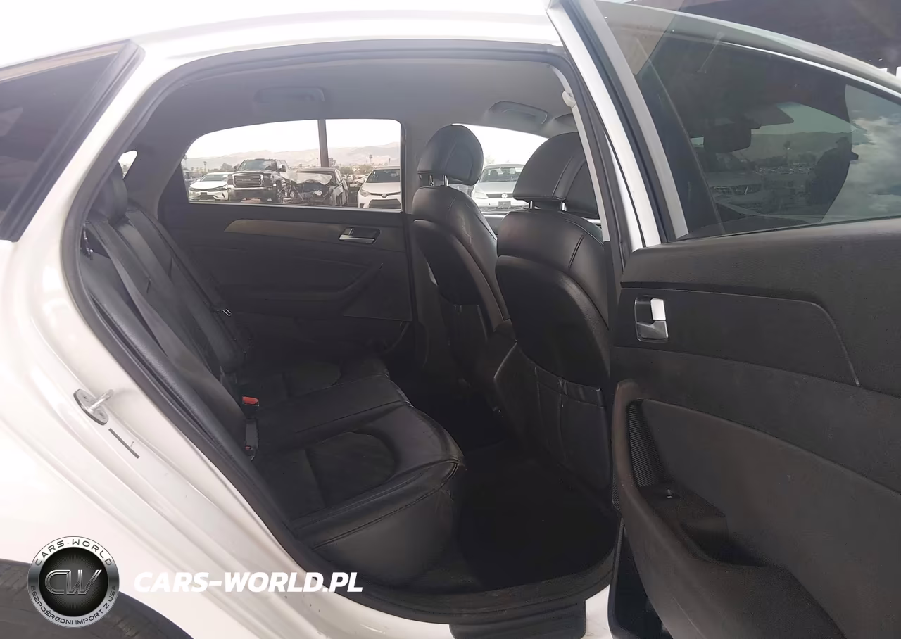 2015 Hyundai Sonata Sport VIN:5NPE34AF8FH046937 - 8