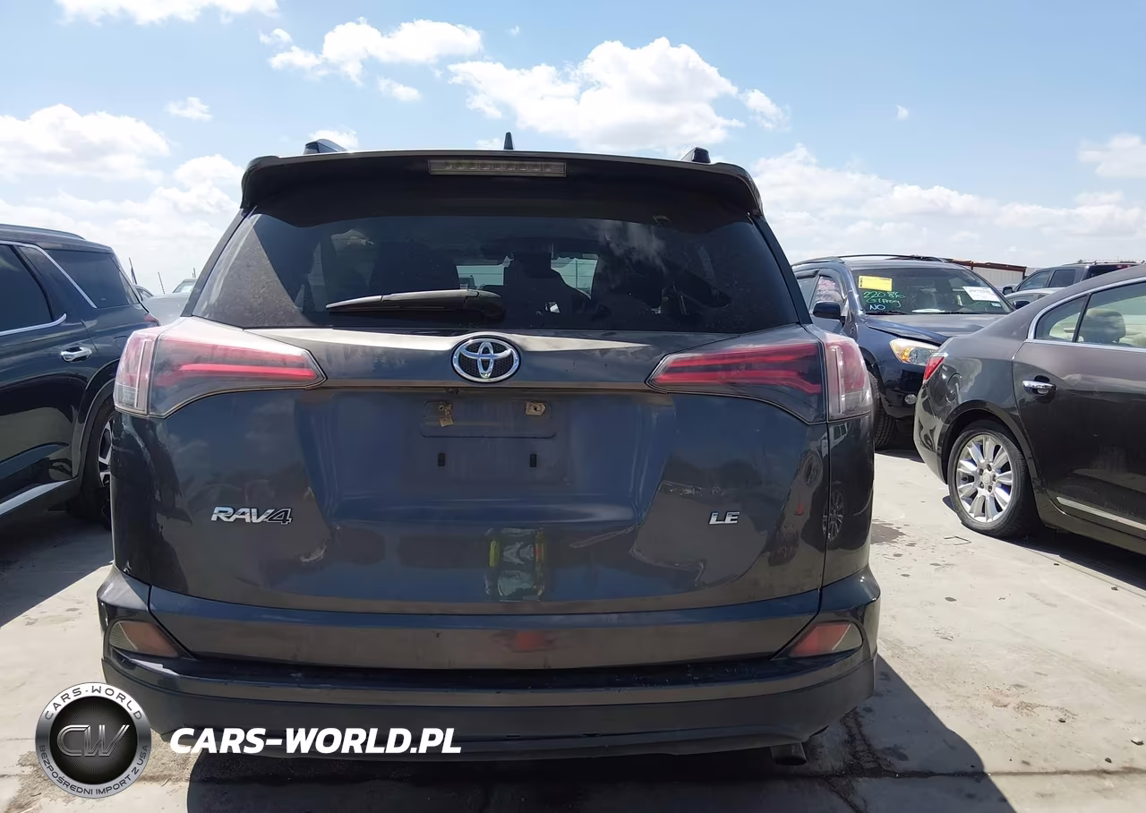 2018 Toyota Rav4 Le VIN:JTMZFREVXJJ739211 - 16