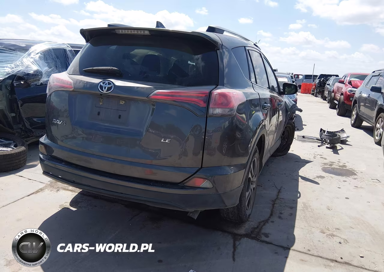 2018 Toyota Rav4 Le VIN:JTMZFREVXJJ739211 - 4