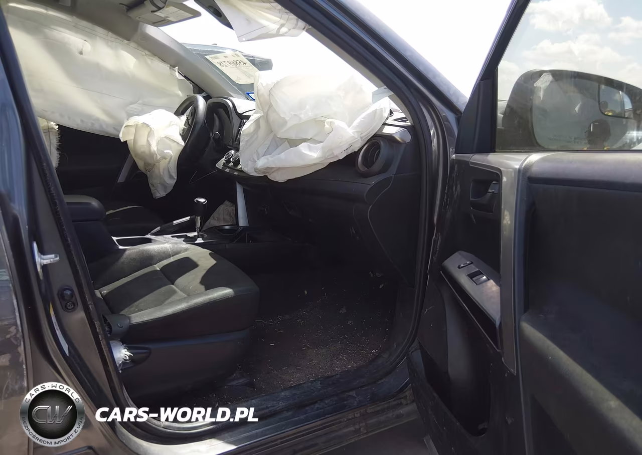 2018 Toyota Rav4 Le VIN:JTMZFREVXJJ739211 - 5