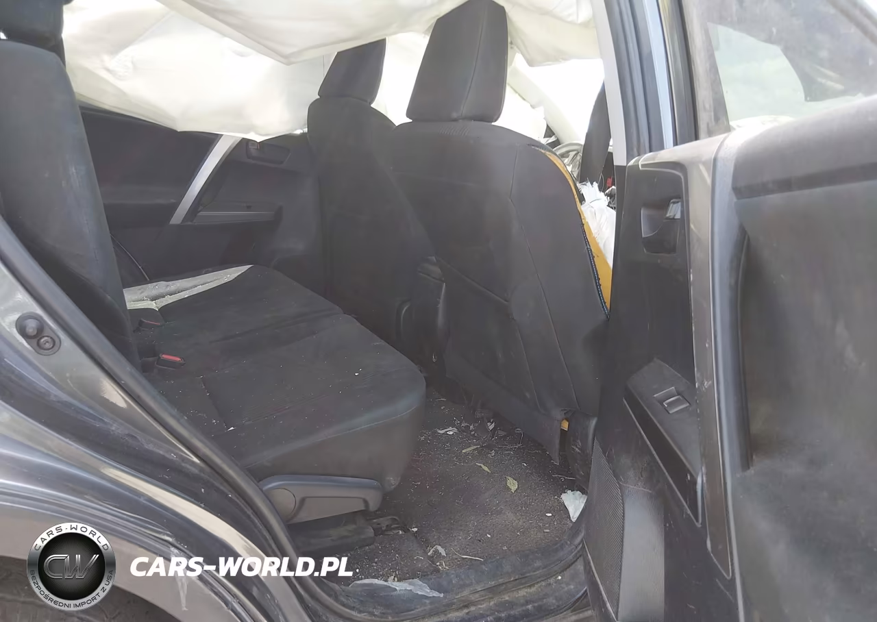 2018 Toyota Rav4 Le VIN:JTMZFREVXJJ739211 - 8