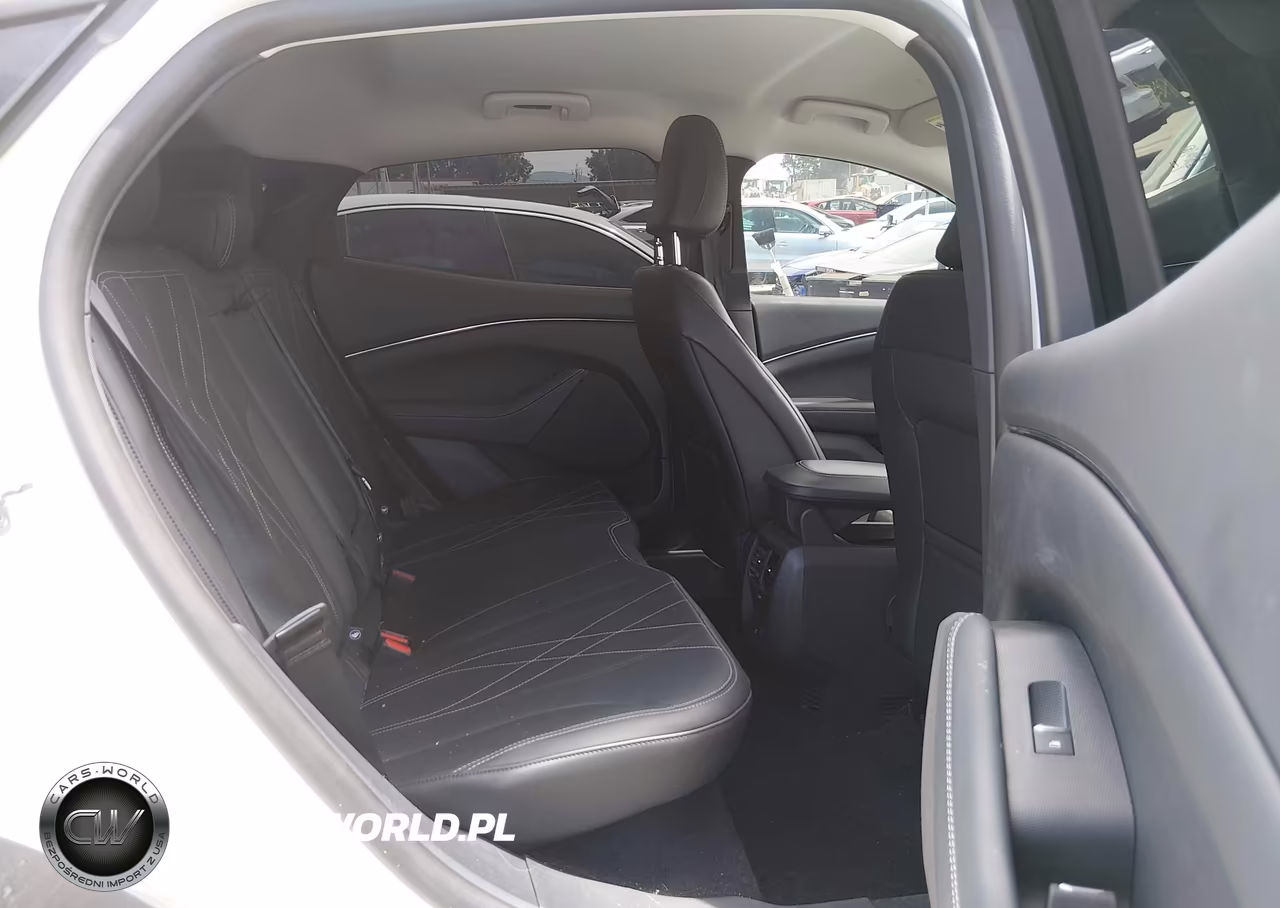 2024 Ford Mustang Mach-E Select VIN:3FMTK1SU3RMA36154 - 8