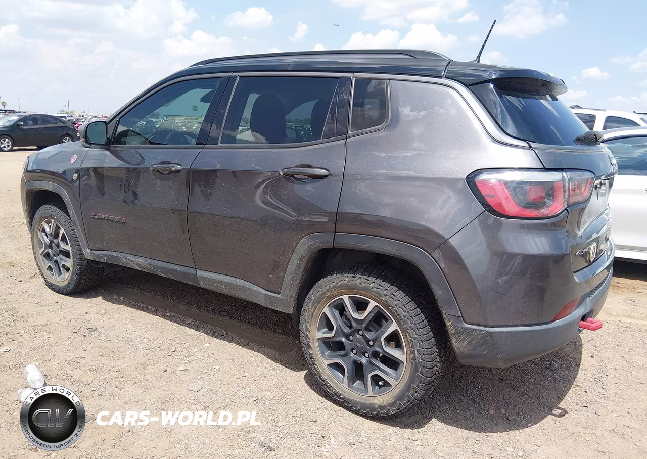 2019 Jeep Compass Trailhawk 4X4 VIN:3C4NJDDB6KT618113 - 3