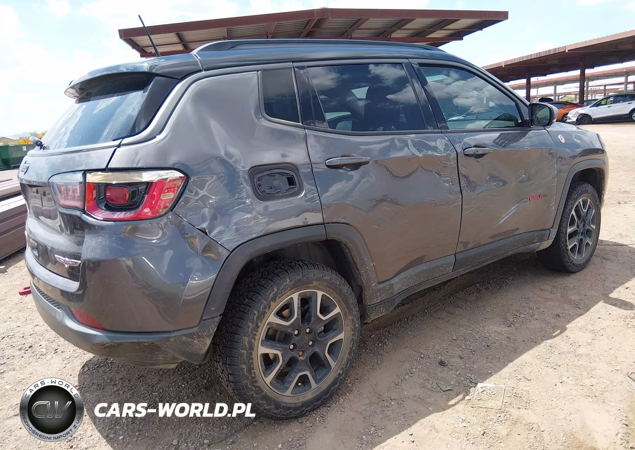 2019 Jeep Compass Trailhawk 4X4 VIN:3C4NJDDB6KT618113 - 4