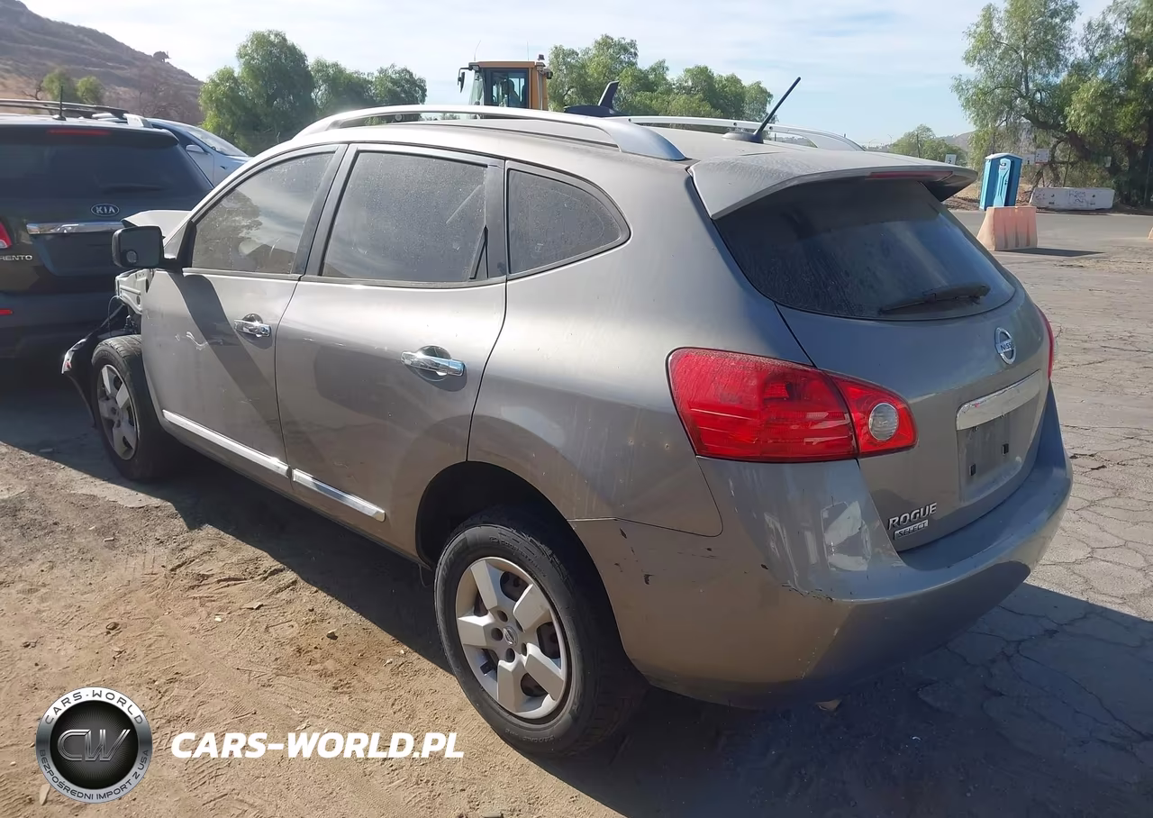 2015 Nissan Rogue Select S VIN:JN8AS5MT5FW661193 - 3