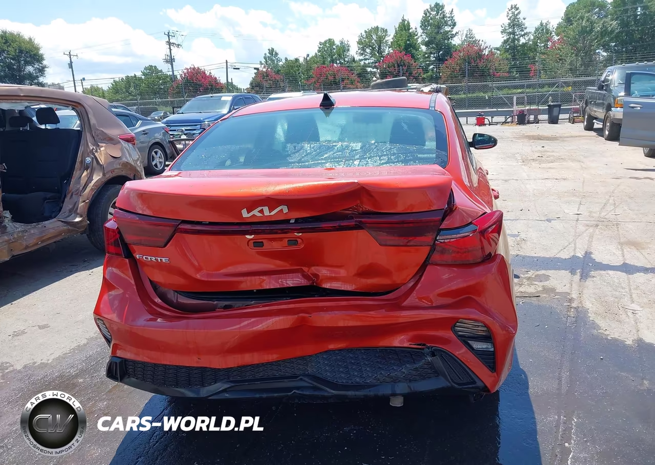 2022 Kia Forte Lxs VIN:3KPF24AD0NE437833 - 16