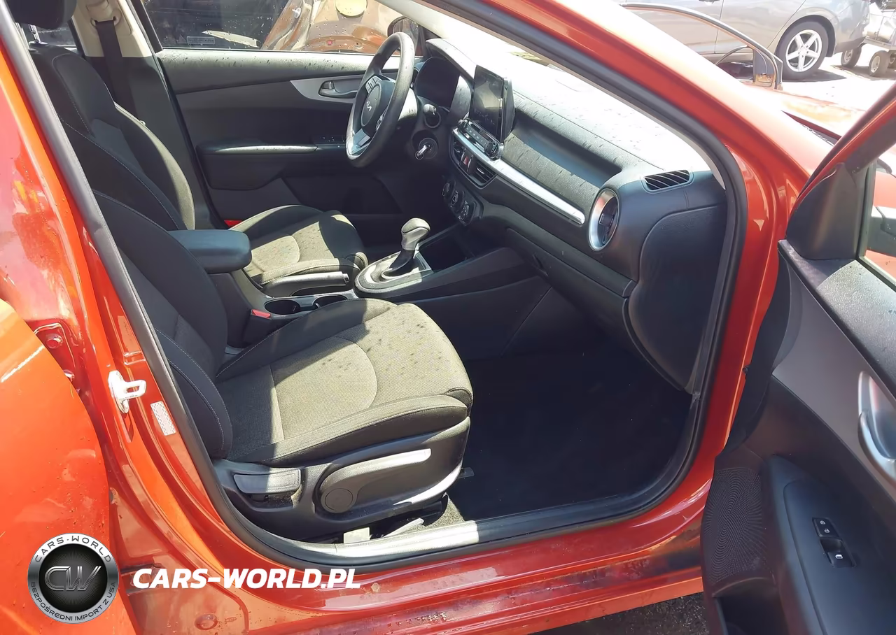 2022 Kia Forte Lxs VIN:3KPF24AD0NE437833 - 5
