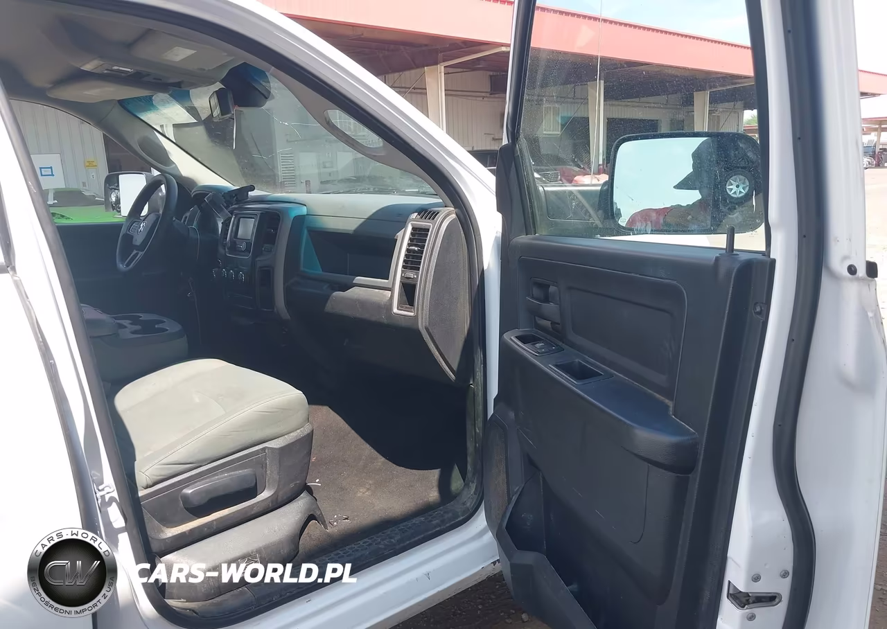 2015 Ram 1500 Tradesman VIN:1C6RR6ST0FS676153 - 5