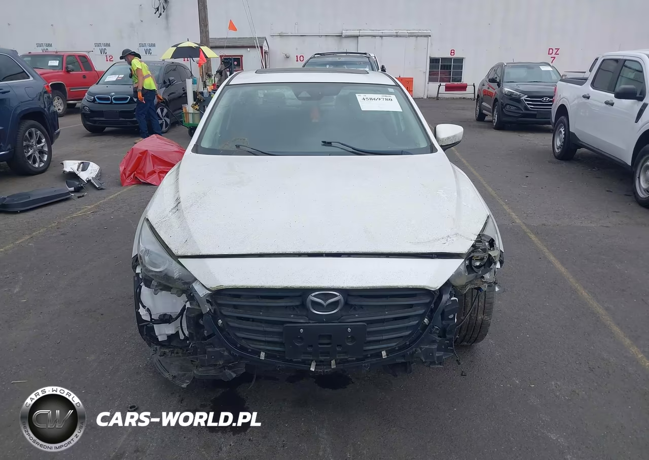 2018 Mazda Mazda3 Touring VIN:3MZBN1V31JM192236 - 13