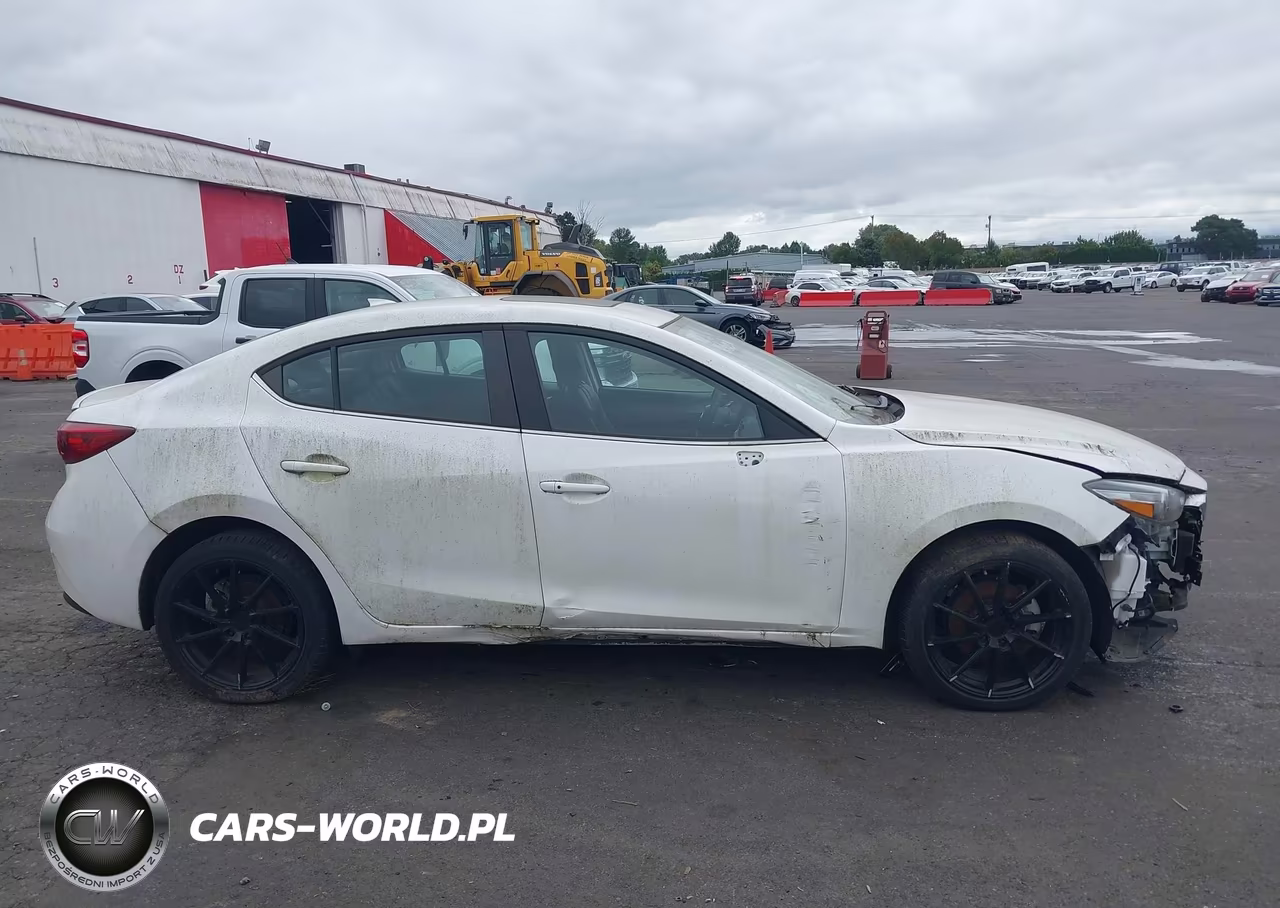 2018 Mazda Mazda3 Touring VIN:3MZBN1V31JM192236 - 14