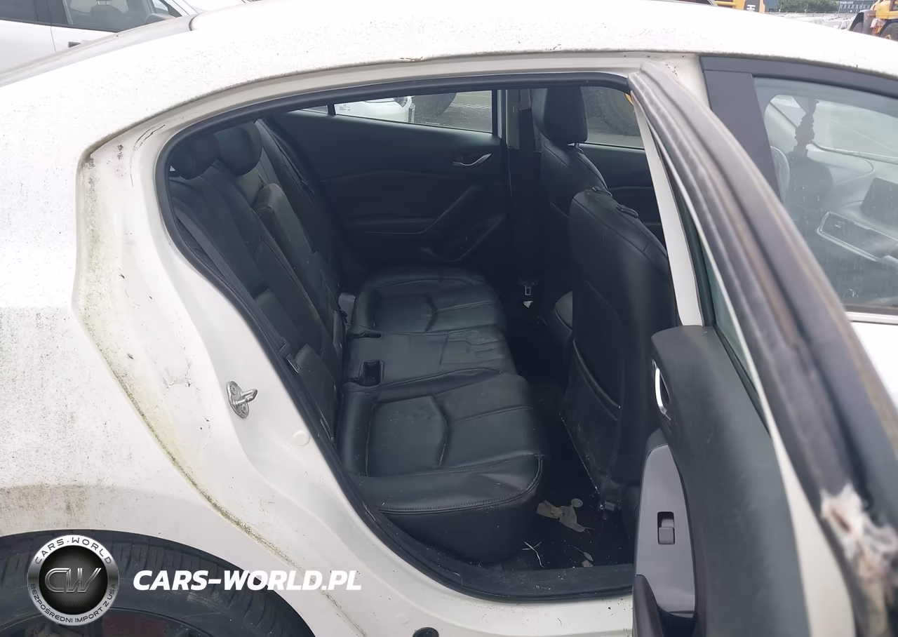 2018 Mazda Mazda3 Touring VIN:3MZBN1V31JM192236 - 8