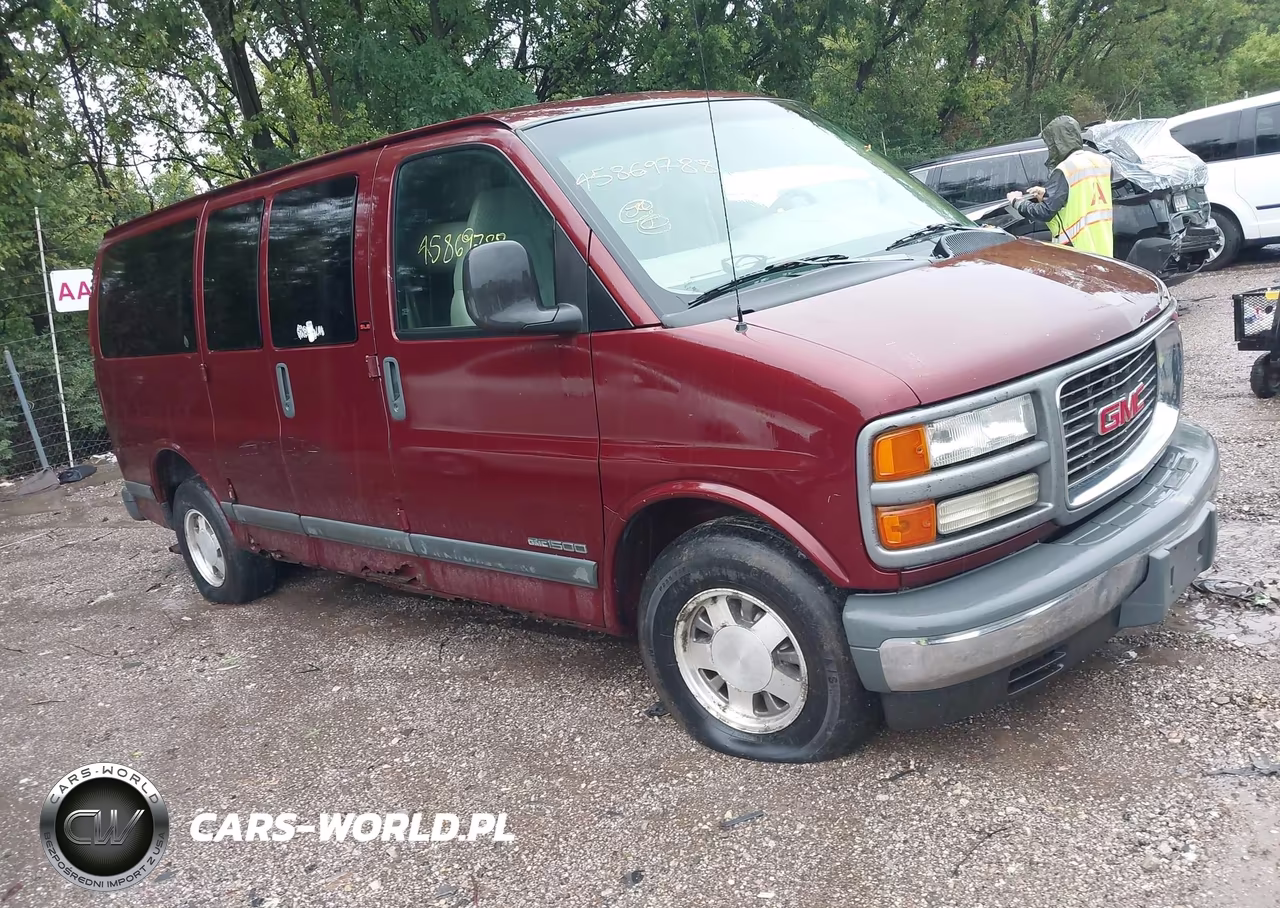 2002 GMC Savana Passenger Standard
