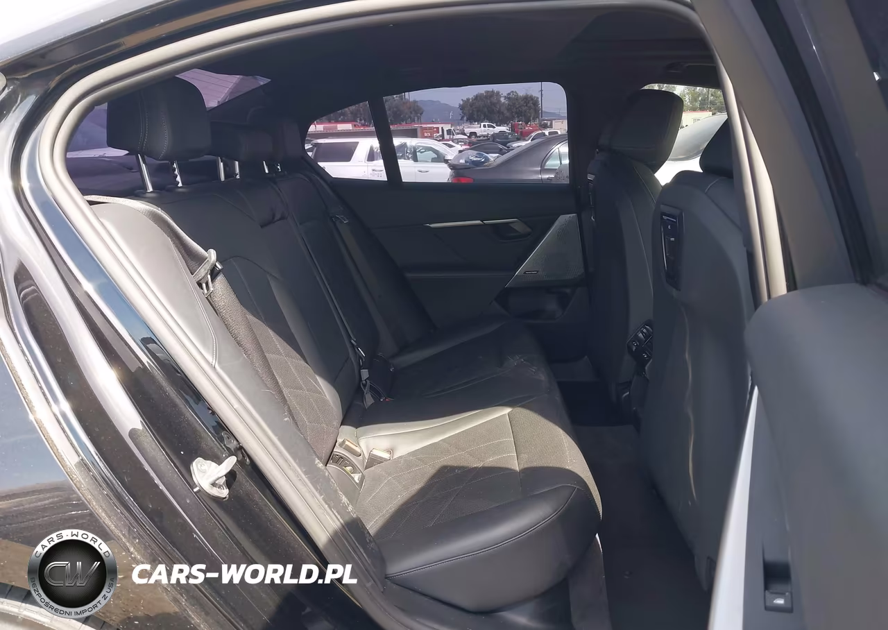2024 BMW 530I VIN:WBA43FJ08RCR61917 - 8