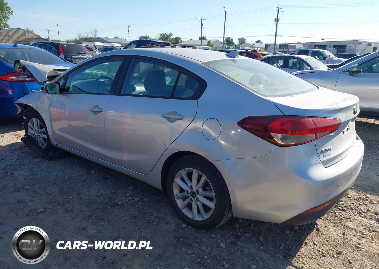 2017 Kia Forte Lx VIN:3KPFL4A71HE075653 - 3