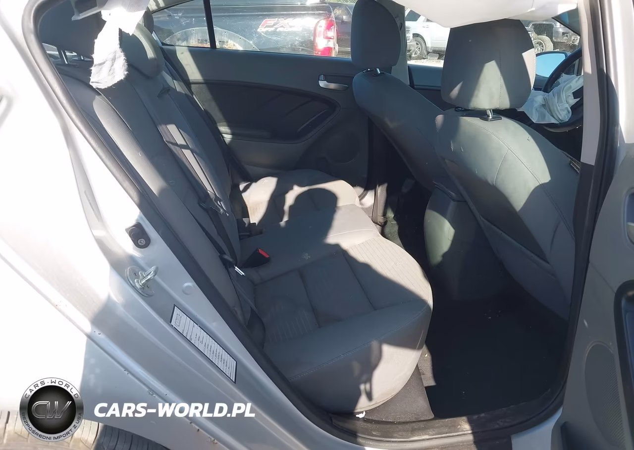 2017 Kia Forte Lx VIN:3KPFL4A71HE075653 - 8