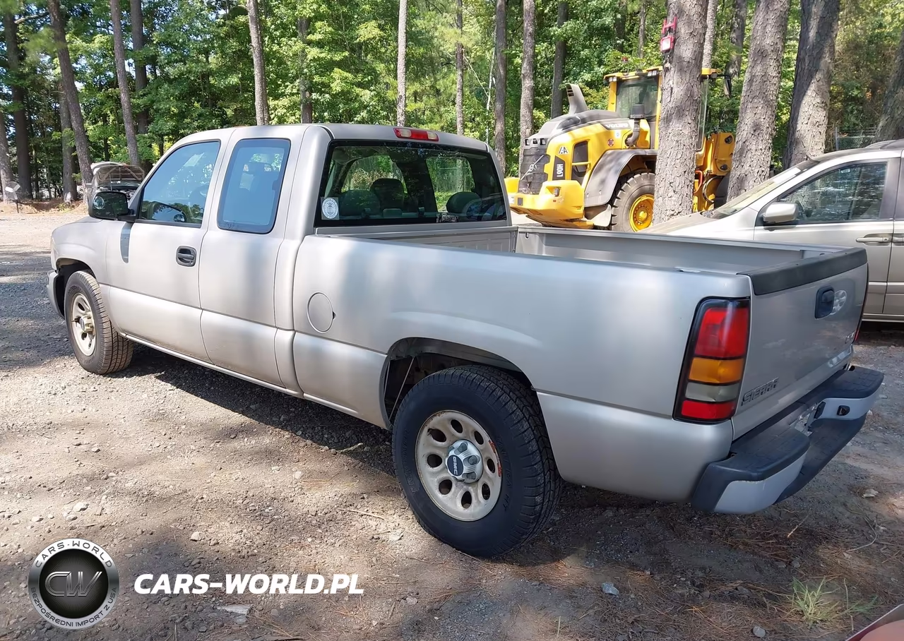 2007 GMC Sierra 1500 Classic Work Truck VIN:1GTEC19X37Z124269 - 3