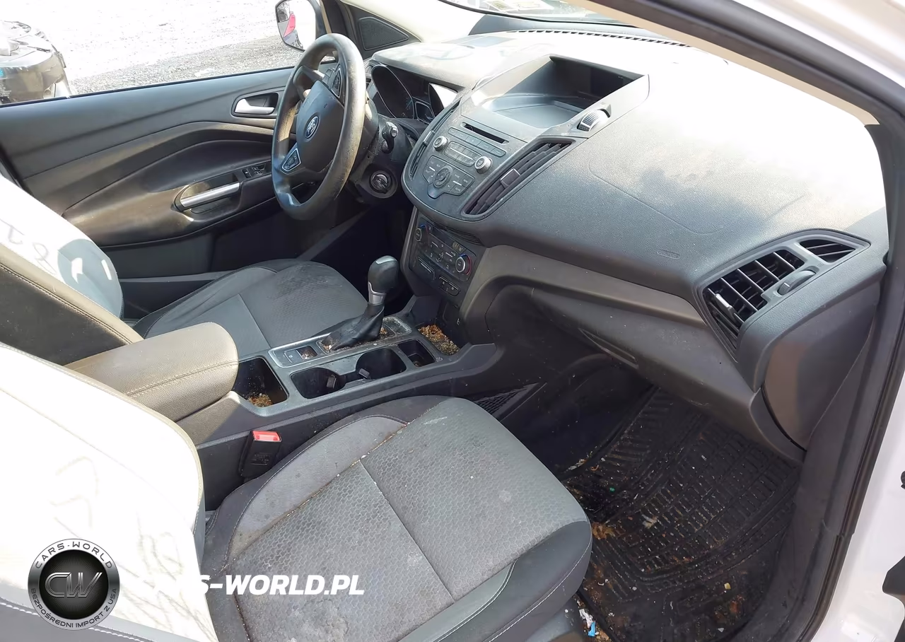 2017 Ford Escape Se VIN:1FMCU9GDXHUD73738 - 5