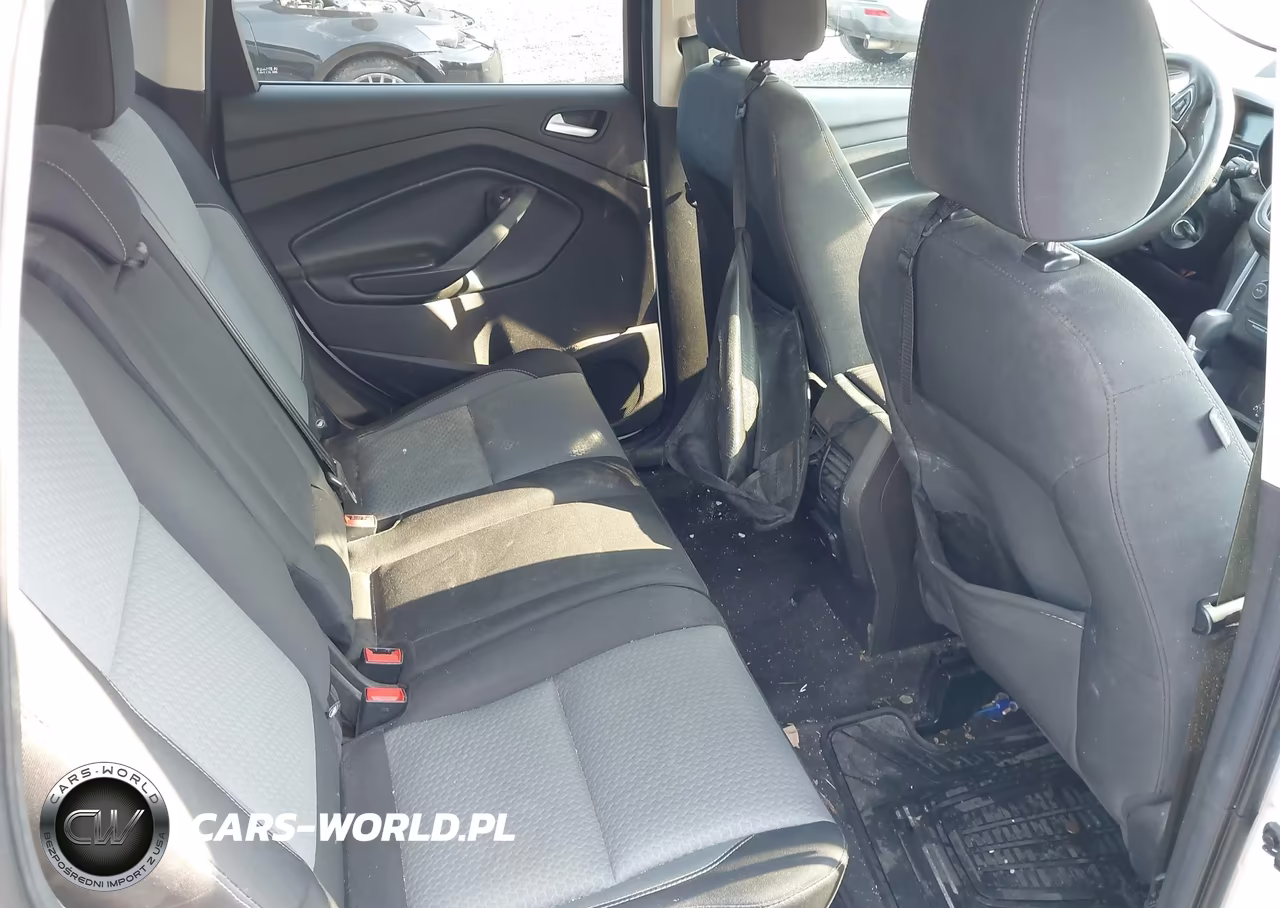 2017 Ford Escape Se VIN:1FMCU9GDXHUD73738 - 8