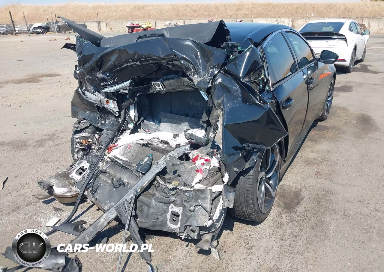 2018 Honda Accord Sport 2.0T VIN:1HGCV2F33JA019974 - 4