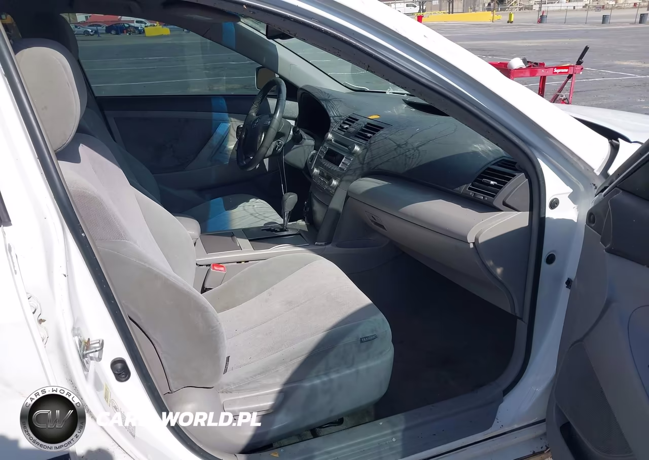 2010 Toyota Camry Hybrid VIN:4T1BB3EK7AU121628 - 5