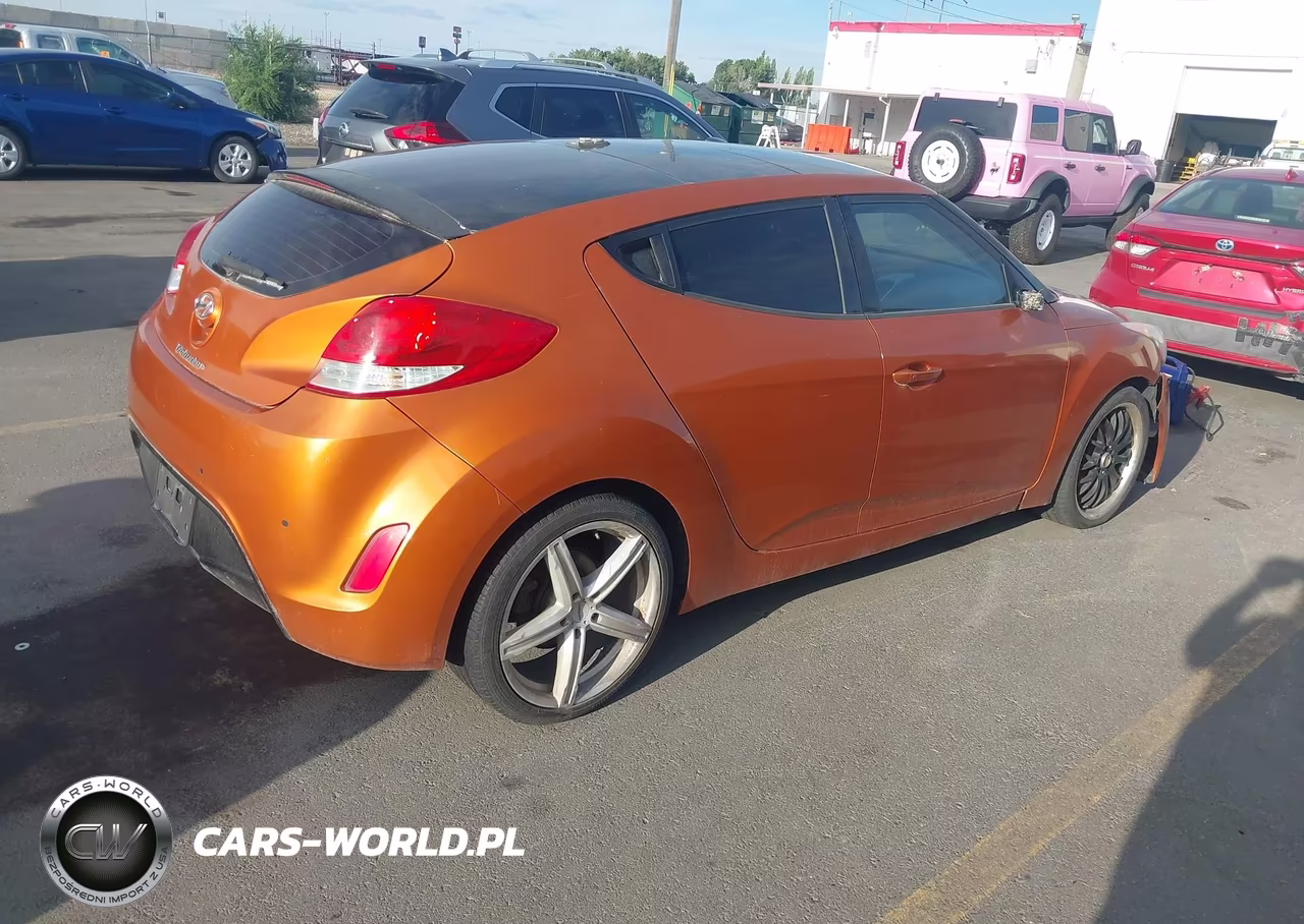 2012 Hyundai Veloster Base W-Black VIN:KMHTC6AD5CU068859 - 4