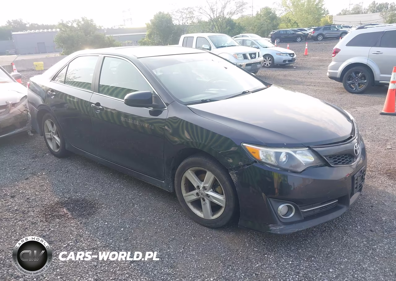 2012 Toyota Camry Se – zdjęcie 1 z 12