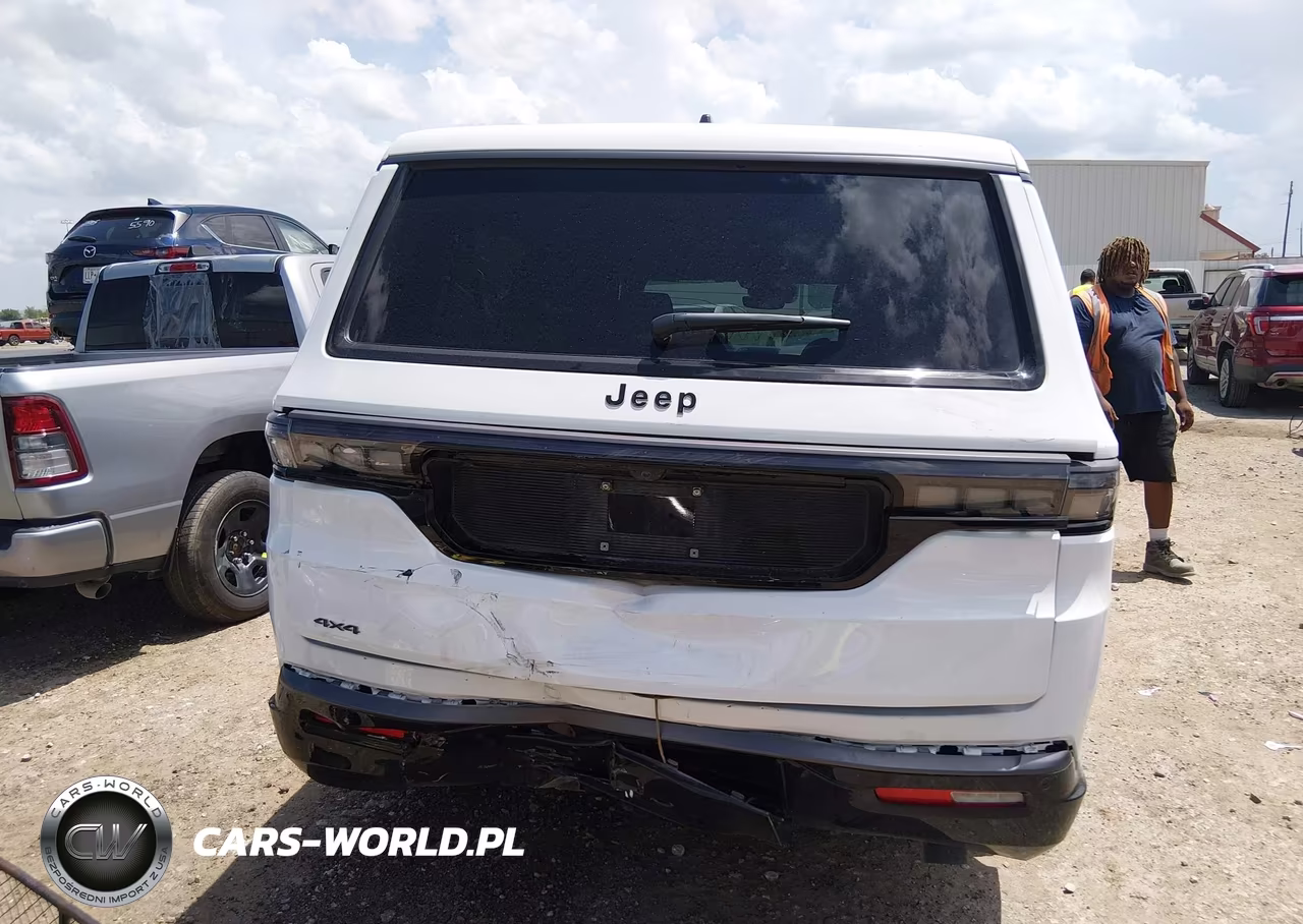 2026 Jeep Grand Wagoneer L Limited Altitude 4X4 VIN:1C4SJSBP1TS157833 - 16