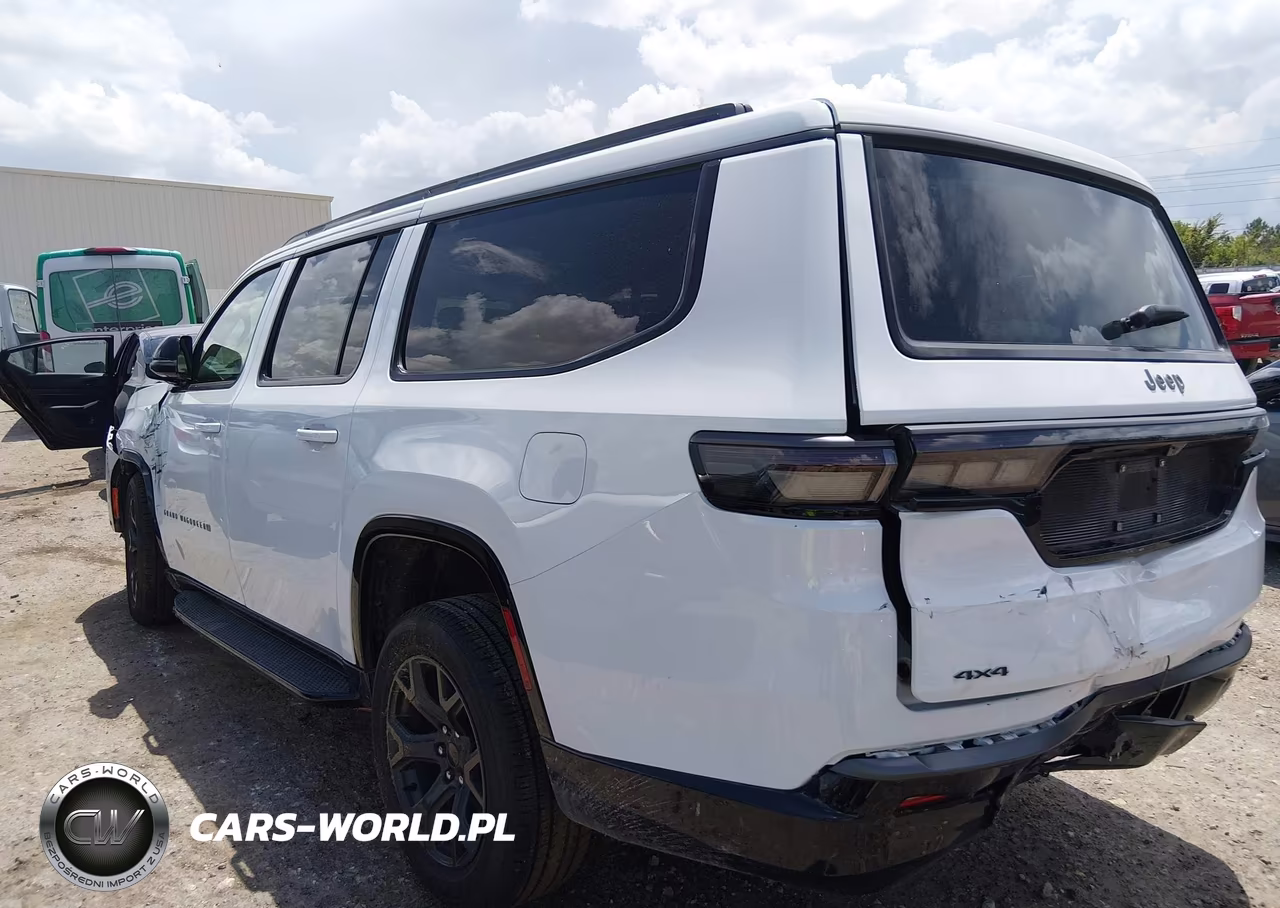 2026 Jeep Grand Wagoneer L Limited Altitude 4X4 VIN:1C4SJSBP1TS157833 - 3