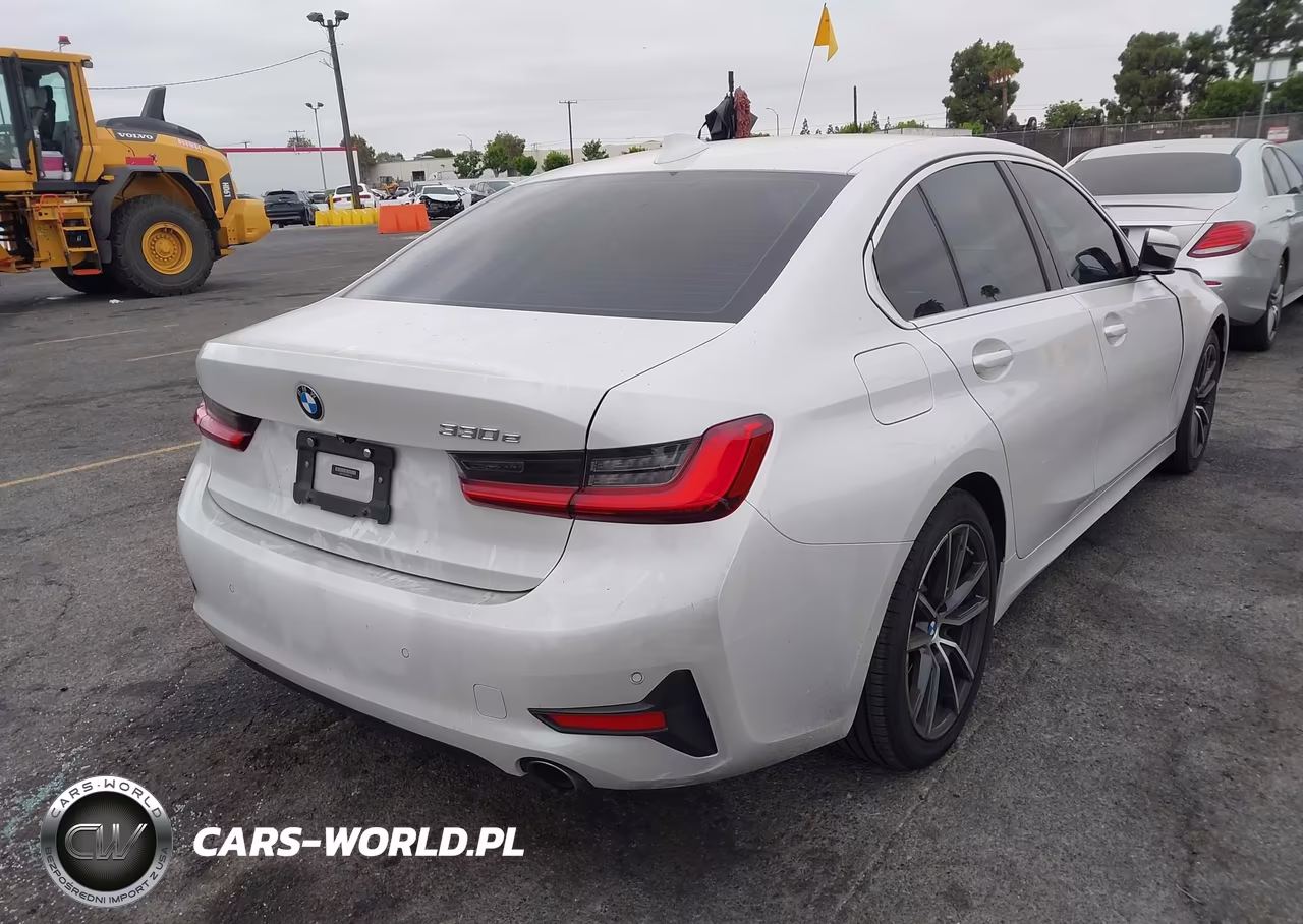 2021 BMW 330E VIN:3MW5P7J0XM8B55110 - 4