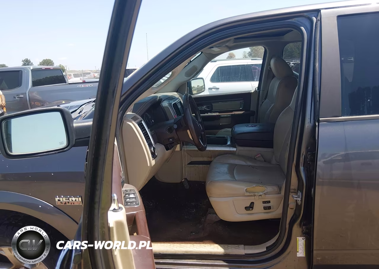 2017 Ram 1500 Laramie 4X4 5'7 Box VIN:1C6RR7NT8HS842990 - 18