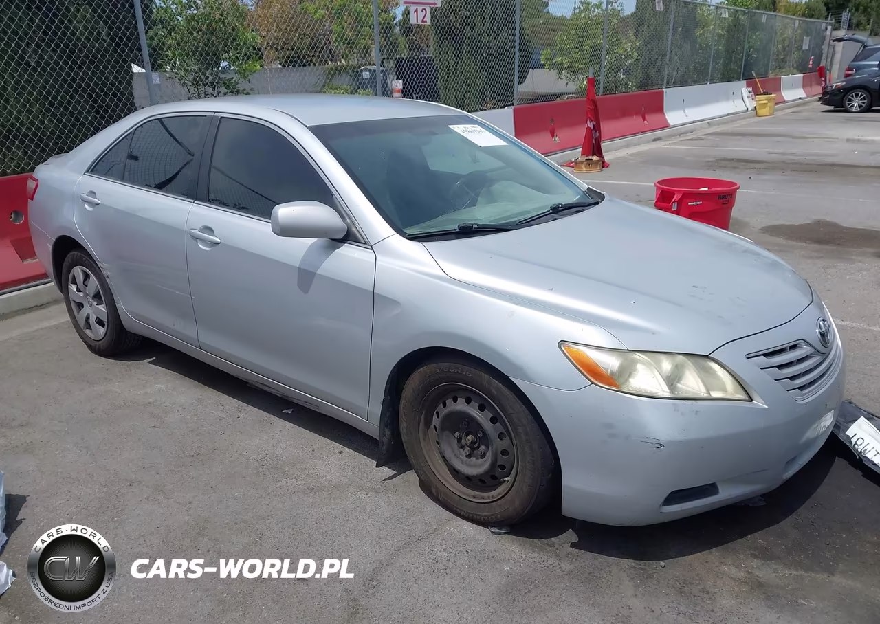 2007 Toyota Camry Le – zdjęcie 1 z 17