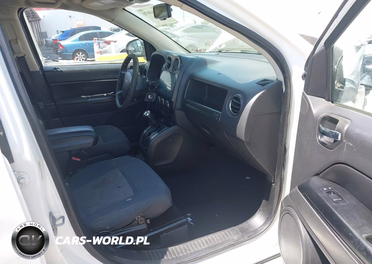 2010 Jeep Compass Sport VIN:1J4NT4FB6AD601916 - 5