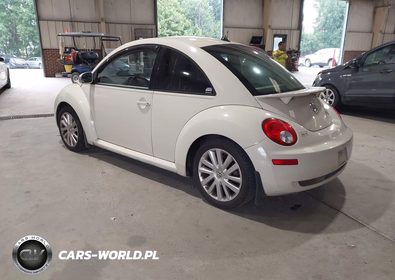2008 Volkswagen New Beetle S-Se VIN:3VWRW31C28M517824 - 3