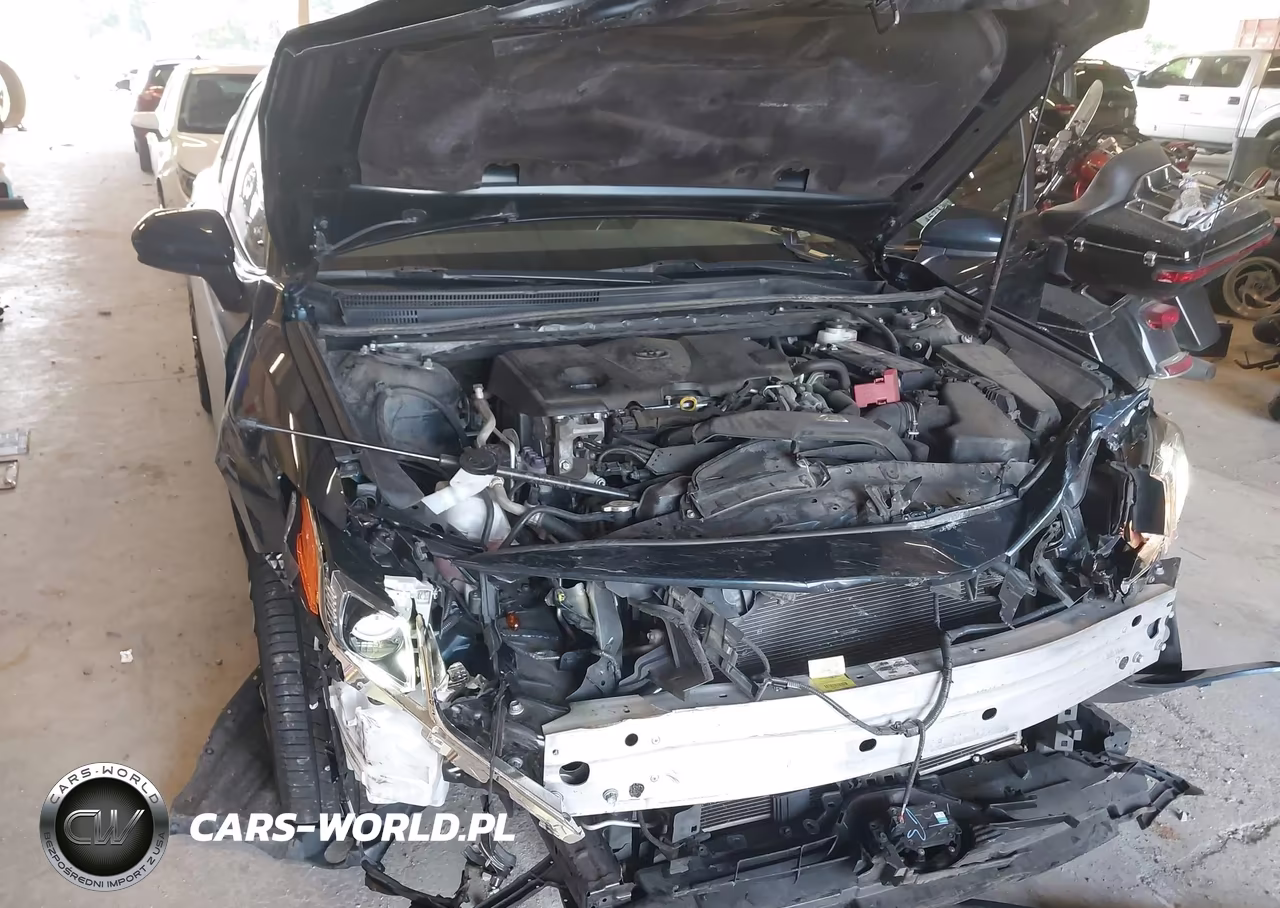 2018 Toyota Camry Le VIN:4T1B11HK8JU667132 - 6