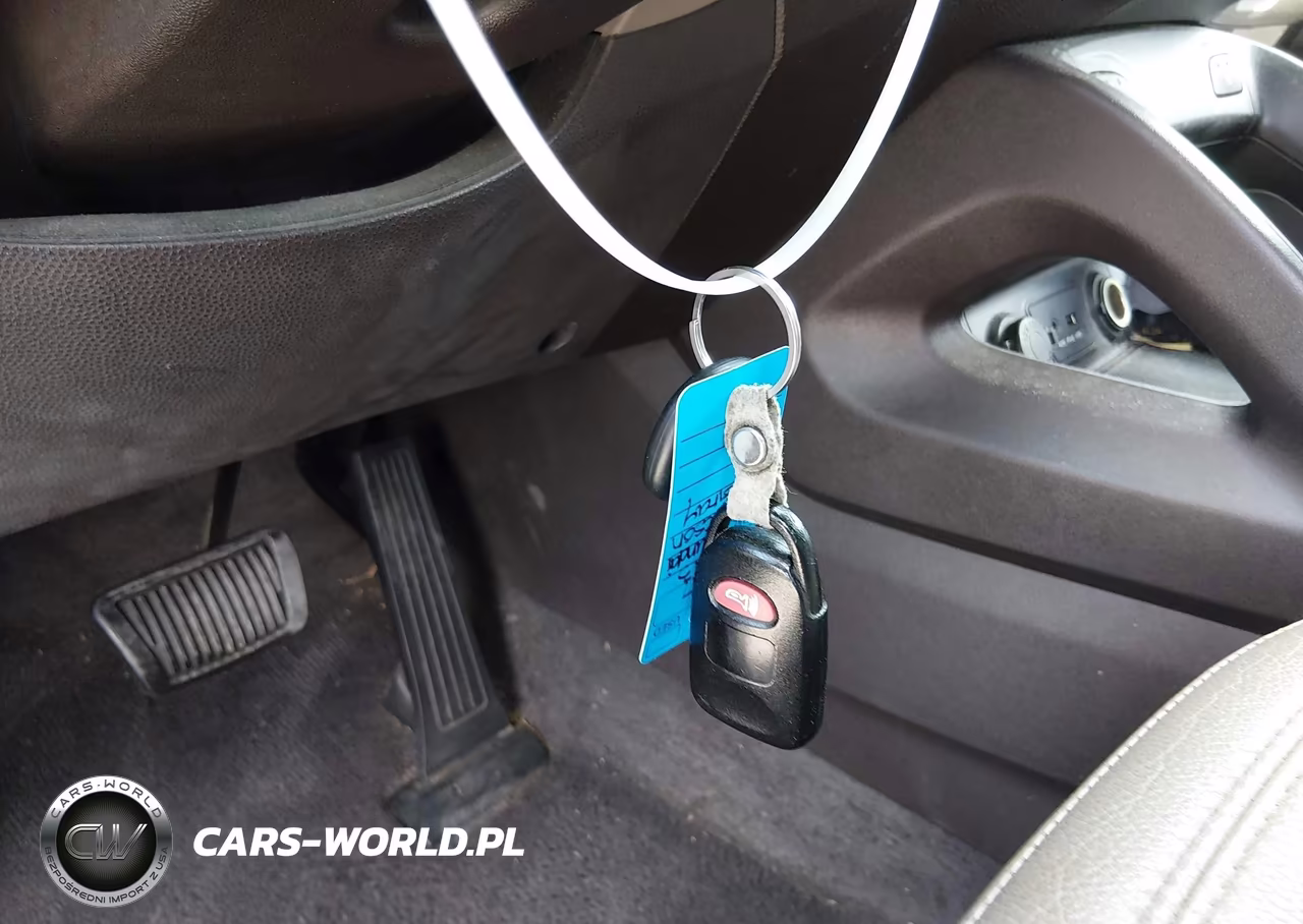 2013 Hyundai Tucson Gls VIN:KM8JU3AC7DU717217 - 11