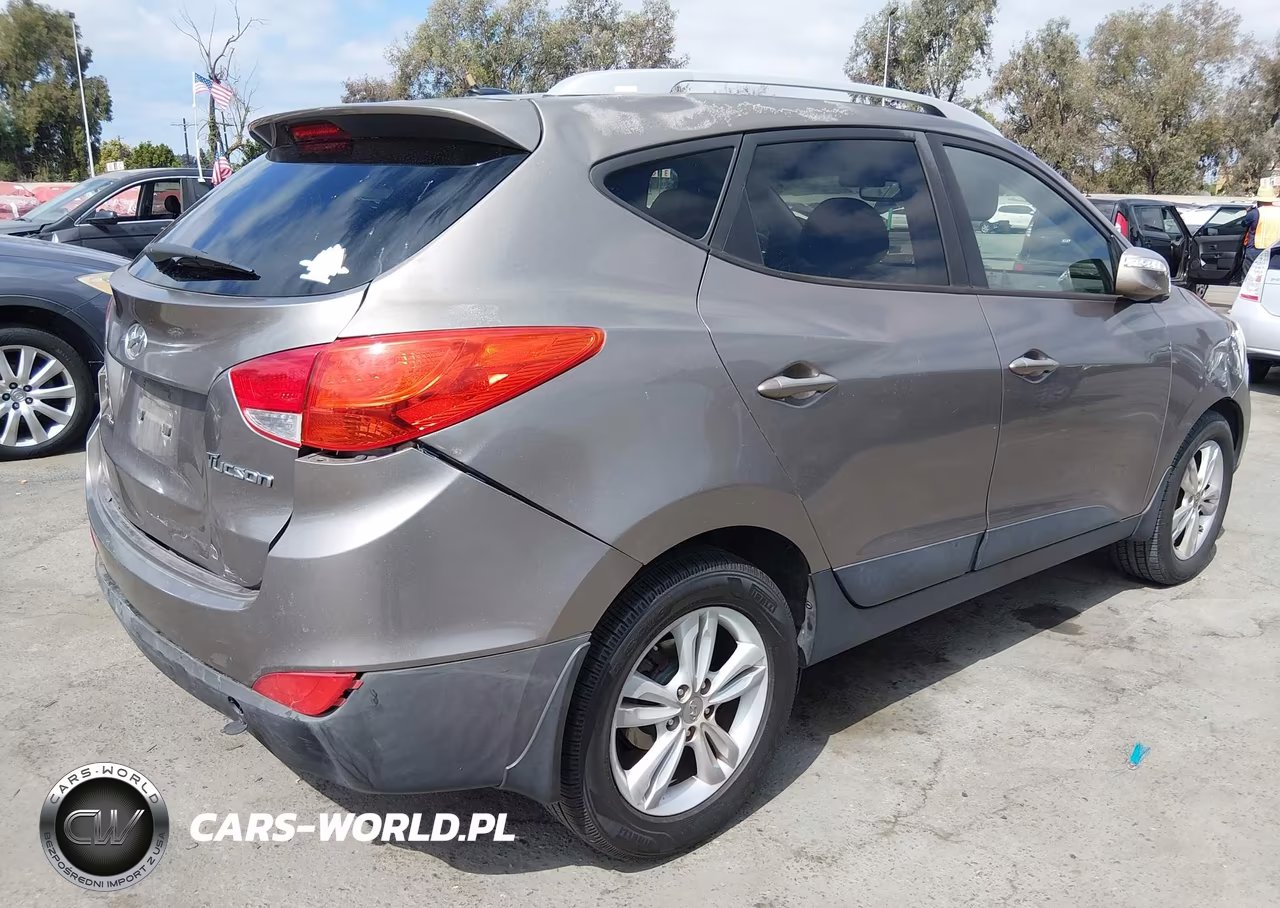 2013 Hyundai Tucson Gls VIN:KM8JU3AC7DU717217 - 4