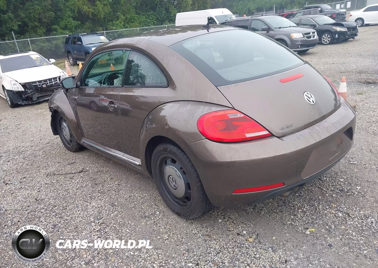 2012 Volkswagen Beetle 2.5L VIN:3VWJP7AT3CM638405 - 3