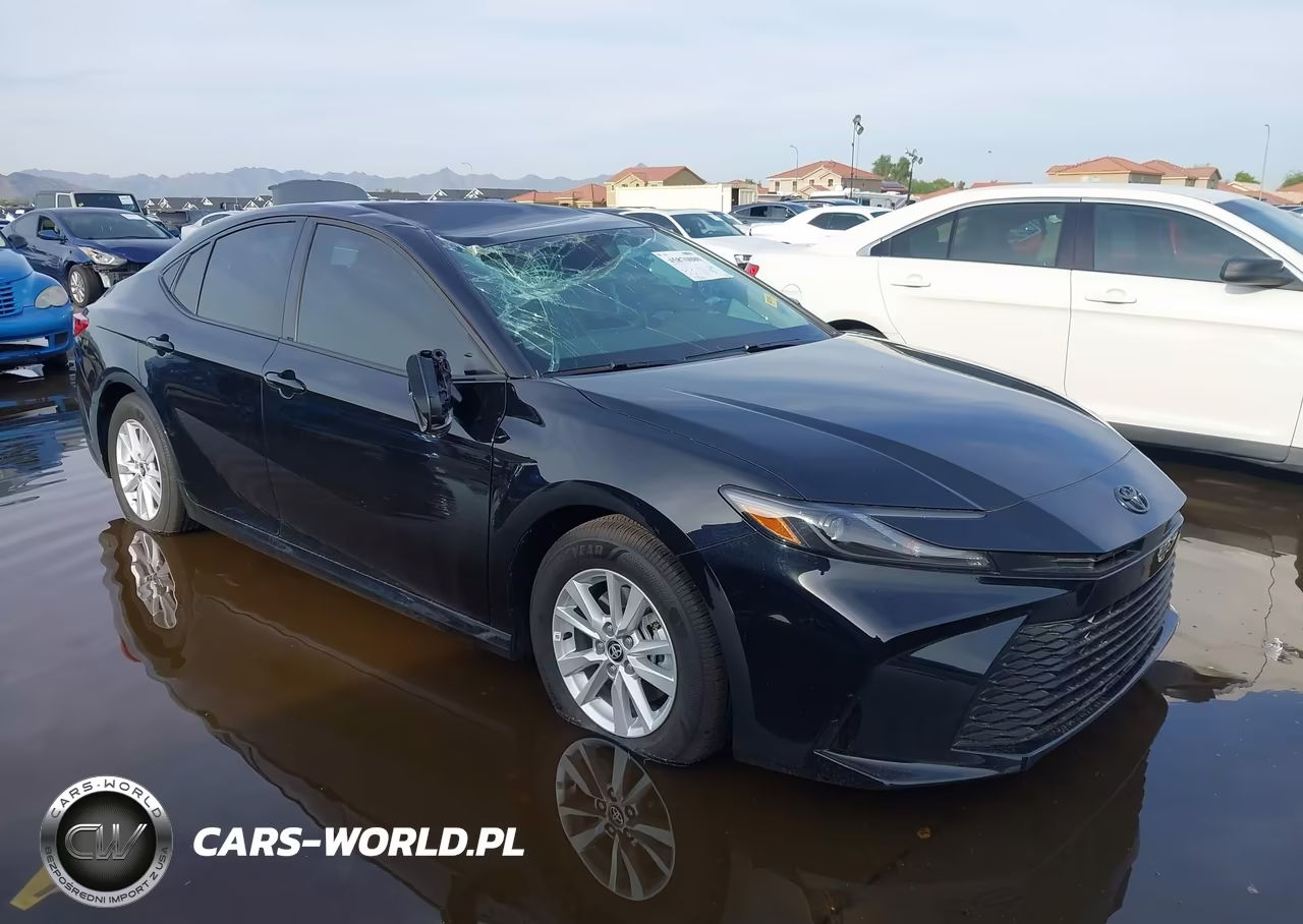 2026 Toyota Camry Le – zdjęcie 1 z 16